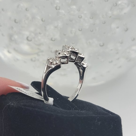 14K White Gold Diamond Ring - Picture 6 of 10